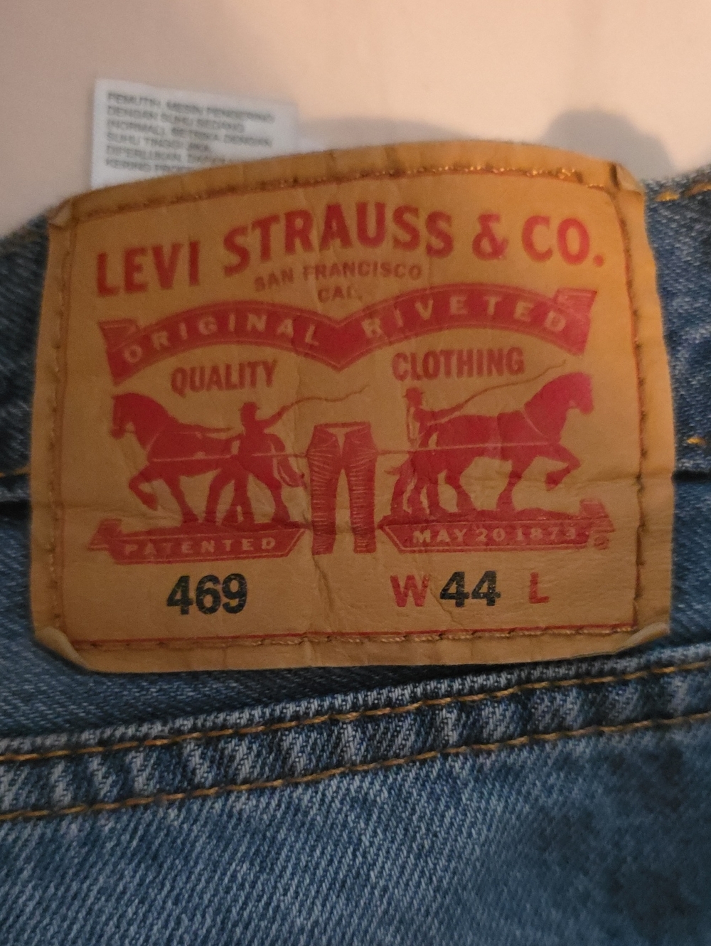 Levi's Men's Light Blue 469 Relaxed Fit Shorts-Size 44